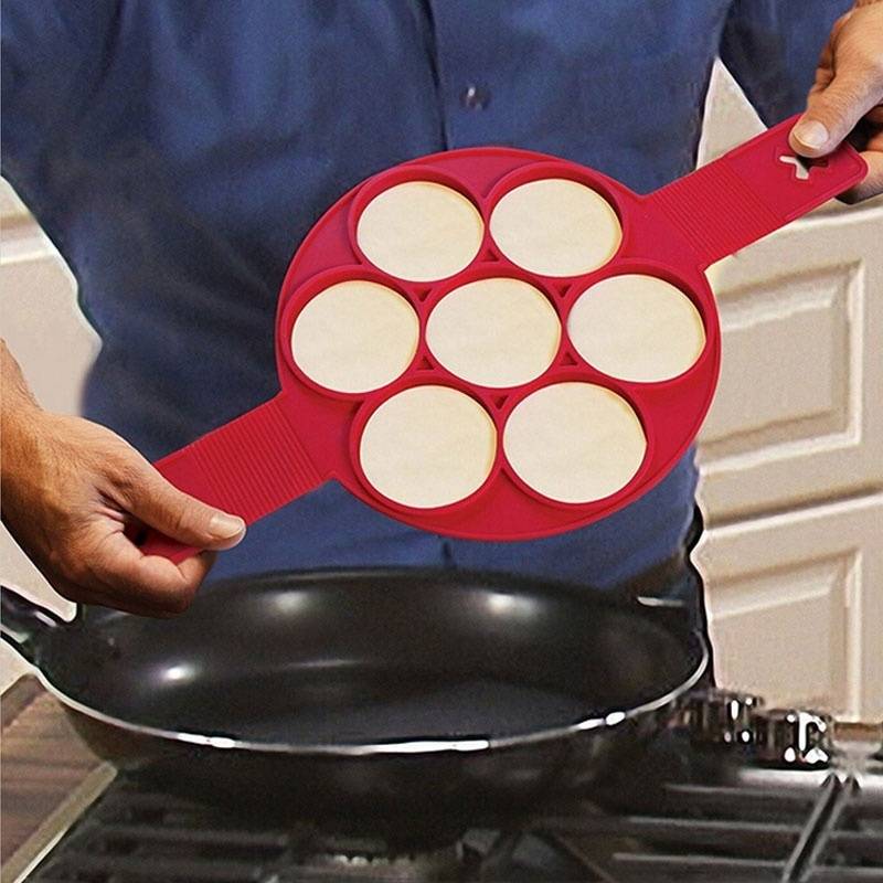 EasyFlip™ Silicone Pancake Maker